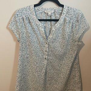 Croft & Barrow Speckled Blue and White Blouse
